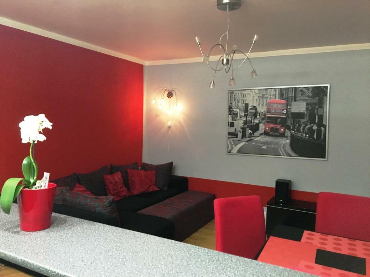 Apartment Scirocco Prague - Two Bedroom Apartment المظهر الخارجي الصورة